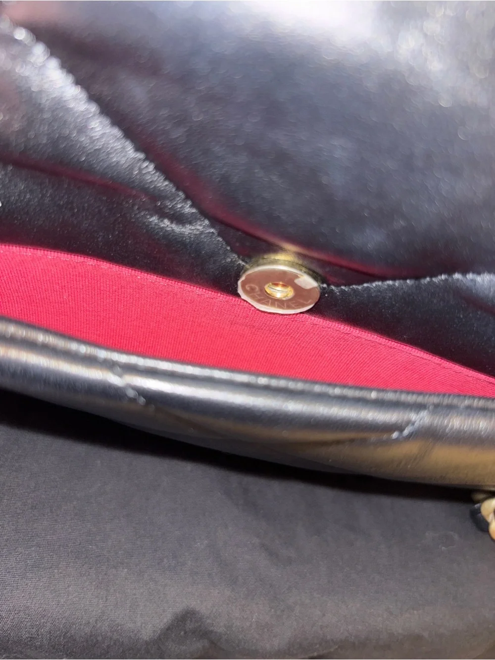 Chanel 19 Handbag. Shiny Lambskin, Gold Tone, Silver-Tone & Ruthenium-Finish